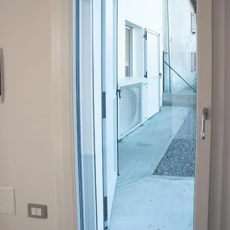 Fuoriporta Affitti Brevi - Casa Dei Salici 01 *